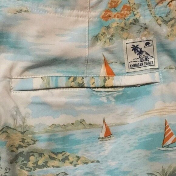 American Eagle Swim Trunks Board Shorts Men Medium Tropical Print 9" Inseam - Picture 2 of 10